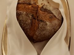 餐前面包-上海和平饭店华懋阁 Cathay Room