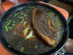 大肉面-小龙大肉面馆
