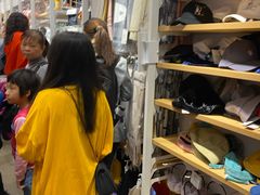 -名创优品(海珠乐峰广场店)