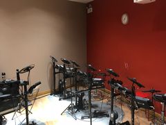 -IN-SHOW音秀音乐艺术中心 架子鼓钢琴(大宁校区)