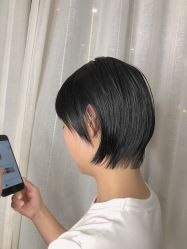 -十六番发型师事务所