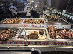 -老鼎万春卤菜(五代传承创始老店)