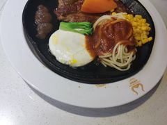 澳洲牛排-汤姆家的牛排意面披萨(融创茂店)
