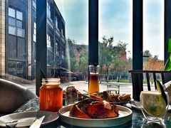 靠窗位-The Rug Cafe(王府中环店)