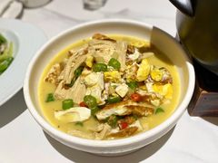 鲜腐竹煨荷包蛋-楚山晓·湖北菜(武汉光谷K11店)