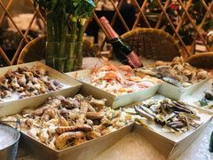 -松山湖凯悦酒店·Café自助餐厅·周末火舞秀表演