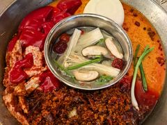 -山城年华老火锅(玉林店)