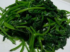 蒜蓉炒番薯叶-简·东山小厨(东山口店)