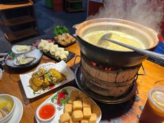 养颜花胶鸡-捞围鲜·港式打边炉(海阳路店)