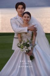 -乐派诗婚纱摄影
