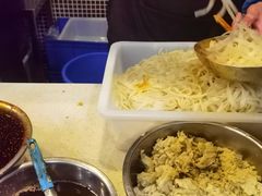 -牡丹广场薛栓子擀面皮大王