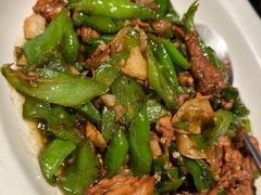 -爱碗亭·鲜炒湖南菜(壹城中心店)