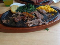 西冷牛排配黑胡椒酱-萨莉亚意式餐厅(石鼓路店)