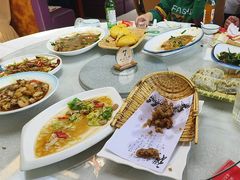 -鸿运美食府