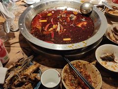 -王婆乔鲜鱼自助火锅(蜀汉路店)