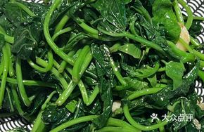 Stir-Fried Sweet Potato Leaves with Garlic