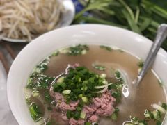 生牛肉pho-Pho Hoa Pasteur