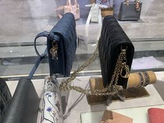 -DIOR迪奥(德基广场女装店)