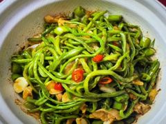 -环宇草鸡店·特色炒鸡