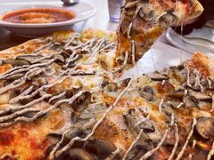 -城市大道红炉披萨烘焙坊