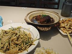 -老码头黑皮肘子锅包肉(赣水路店)