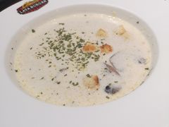 -拉亚汉堡经典餐厅(商城路店)