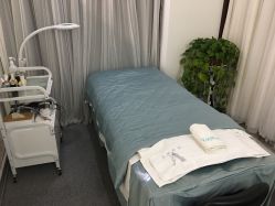 -YooMee优美智能科技美肤机构