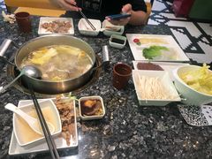 -一席地·本地鸡窝·杭帮鸡火锅(萧山银隆百货店)