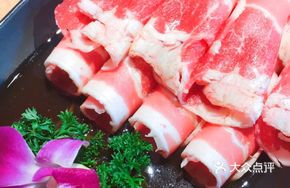 Fruit-Infused Beef Short Ribs