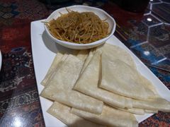 -乡村馕坑肉·烧烤·新疆菜·本地人更爱吃(阿勒泰首店)