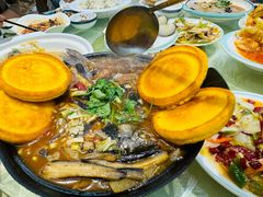 -鹤乡东北菜(崮山路店)