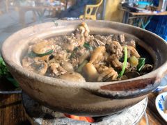 招牌干锅鸡煲-永利炭炉鸡