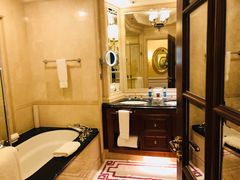 -广州富力丽思卡尔顿酒店