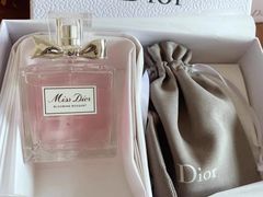 -Dior迪奥(上海世茂广场店)
