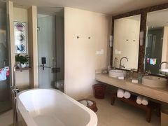-三亚亚龙湾雅高美爵酒店