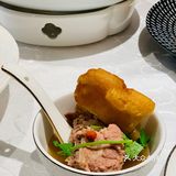 牛油果虾肉小金杯挺可口，沙拉酱加上外层的酥塔