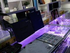 -提一眼镜·蔡司·依视路(小寨店)