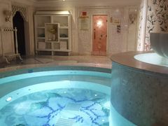 -麓湖国际水疗