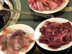-周老三跷脚牛肉·全牛火锅(非遗传承店)