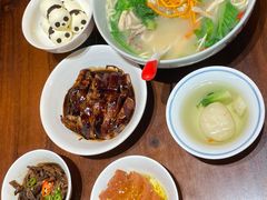 -李犟大爆鳝面·手工蟹黄包(湖滨西湖店)
