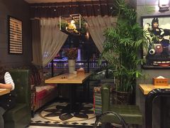 大堂-愉肴麻辣香锅(中山路店)