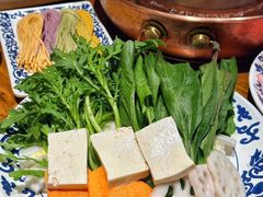 -东镇老火锅(长春路首店)