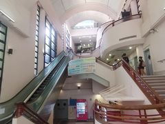 -香港大学