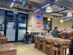 -云阿蛮云南生烫牛肉米线(奉贤路店)