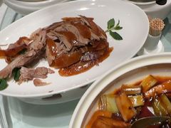 -贝勒爷·酥不腻烤鸭