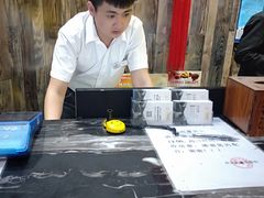 -艺漫酒店(苏州寒山寺狮山路地铁站店)
