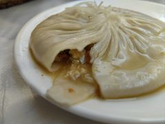 陈士荣蟹黄汤包-鸿运酒楼