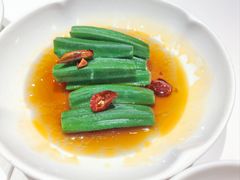-巷子宽·酸菜鱼(迪士尼小镇店)