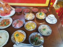 -蓝田九大碗民俗食府(蓝田店)