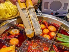 -憨孃孃·重庆老火锅(红山黑金店)